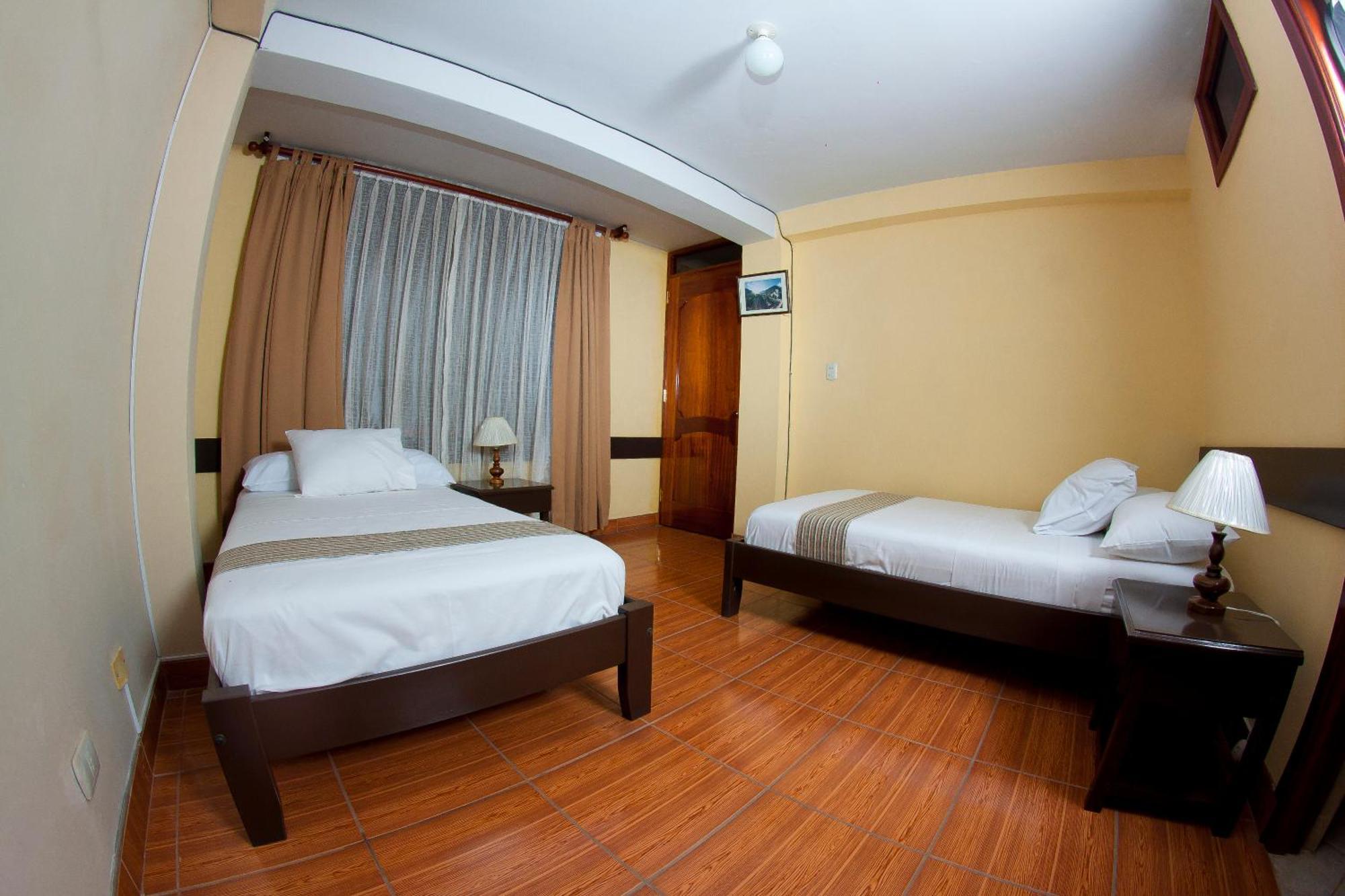 Yucay Plaza Inn